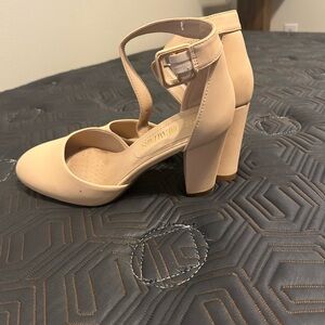 Dream Pairs Women's Tan Block Heel Shoes